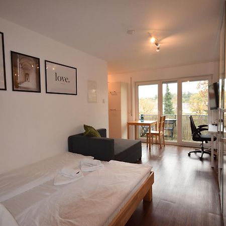 Nestwerk Komfort R23-12 - Balkon, Arbeitsplatz & Zentrumsnah Biberach an der Riß Extérieur photo