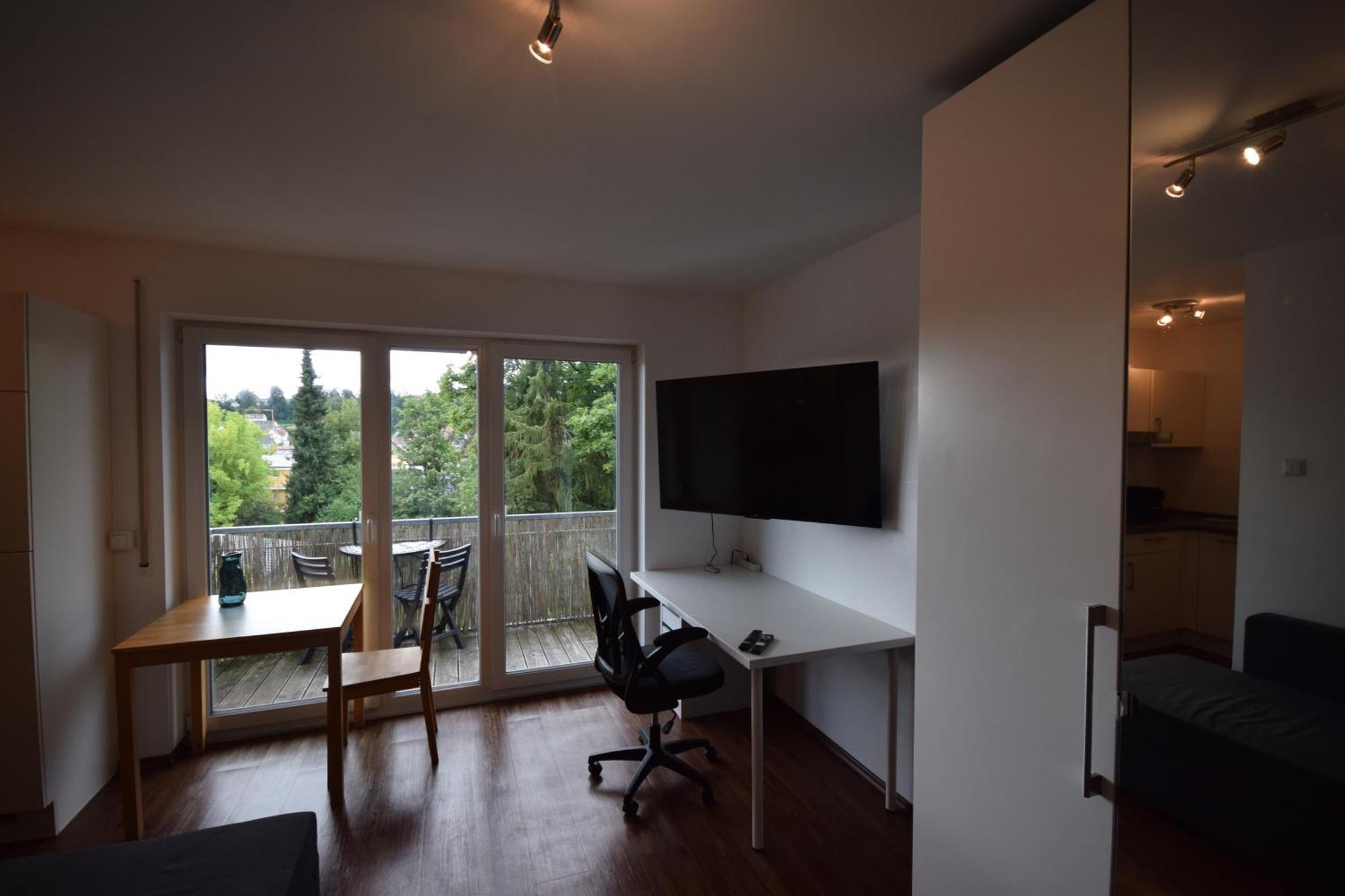Nestwerk Komfort R23-12 - Balkon, Arbeitsplatz & Zentrumsnah Biberach an der Riß Extérieur photo