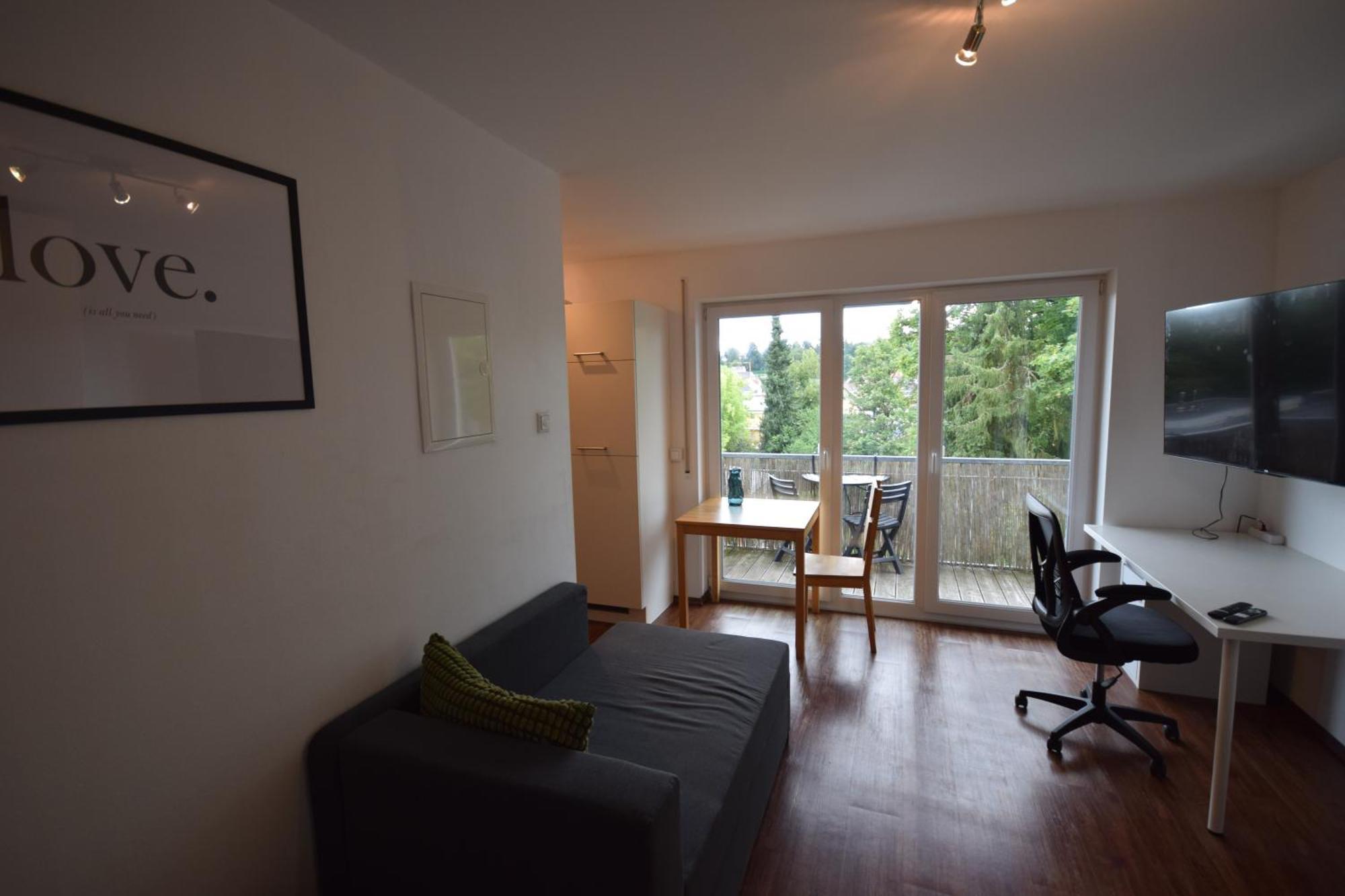 Nestwerk Komfort R23-12 - Balkon, Arbeitsplatz & Zentrumsnah Biberach an der Riß Extérieur photo